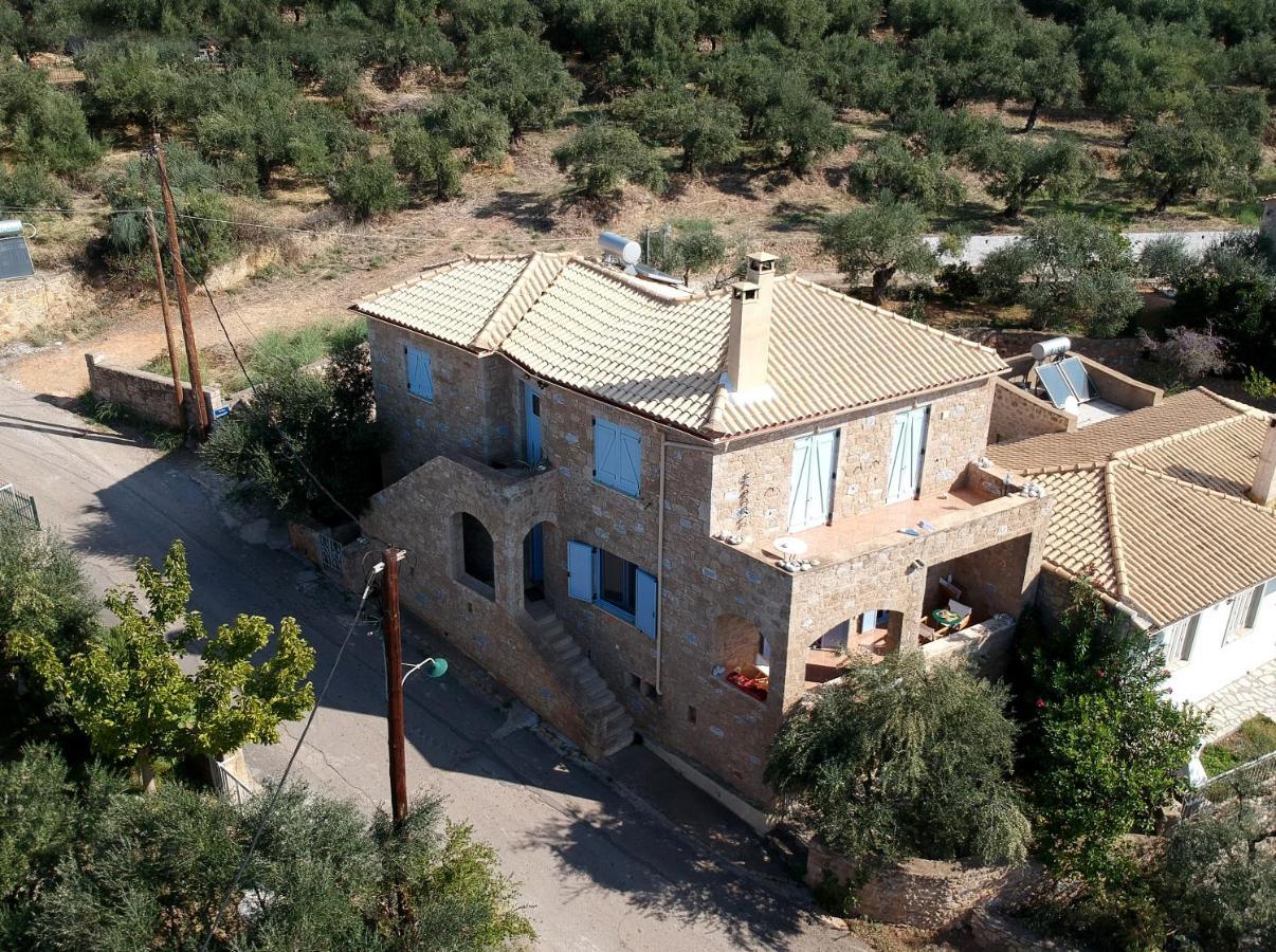 Orfea'S Place Riglia Exterior photo