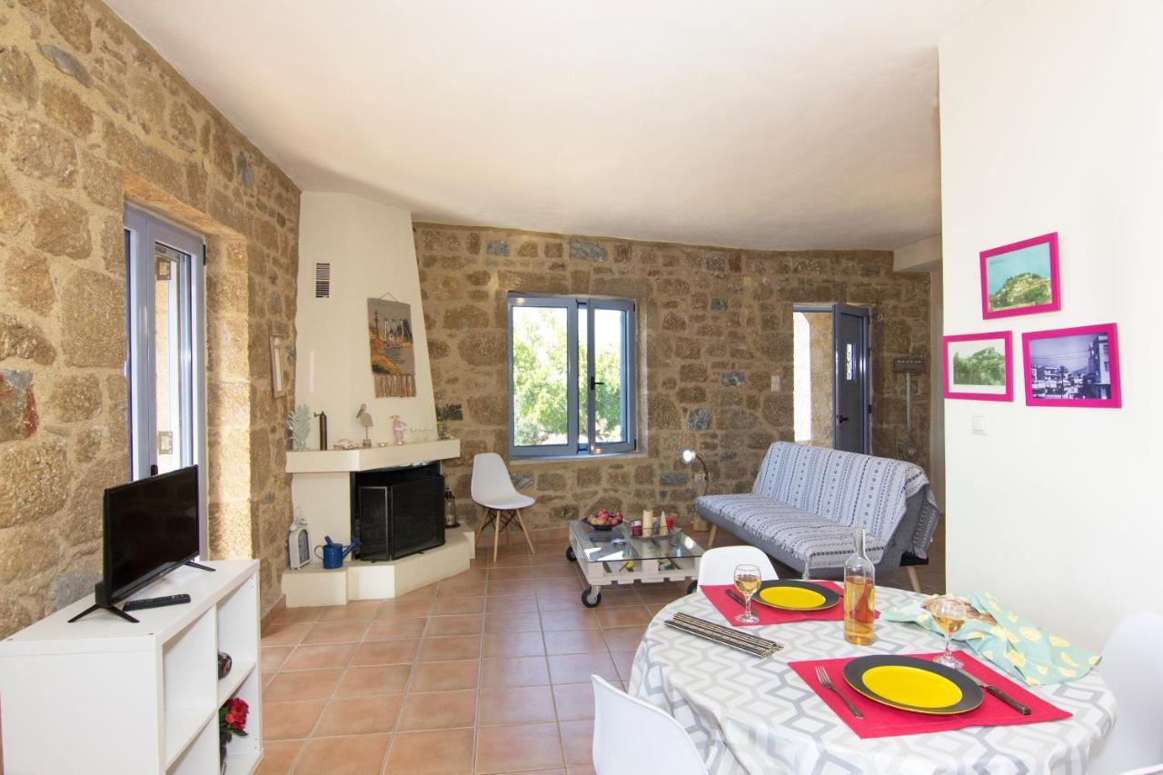 Orfea'S Place Riglia Exterior photo