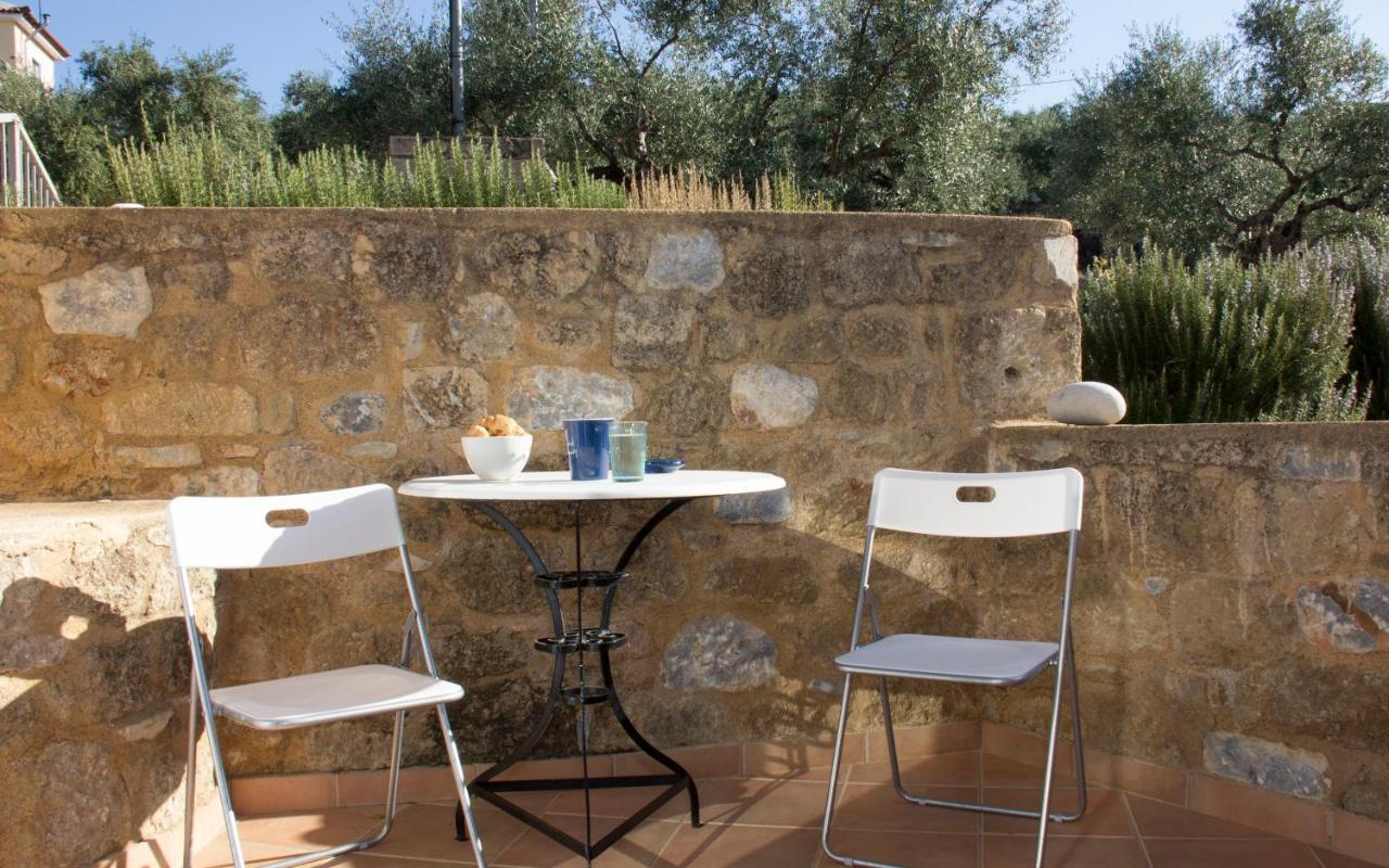 Orfea'S Place Riglia Exterior photo