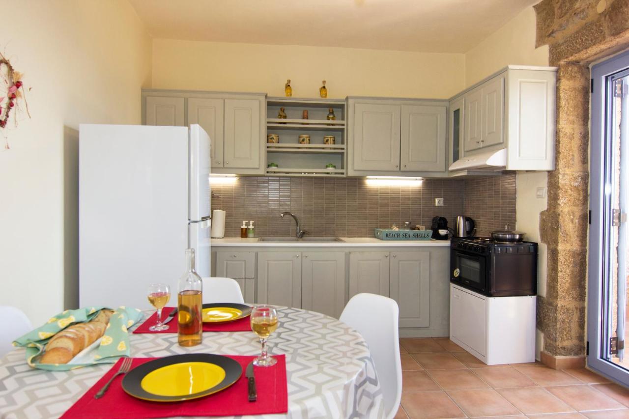 Orfea'S Place Riglia Exterior photo